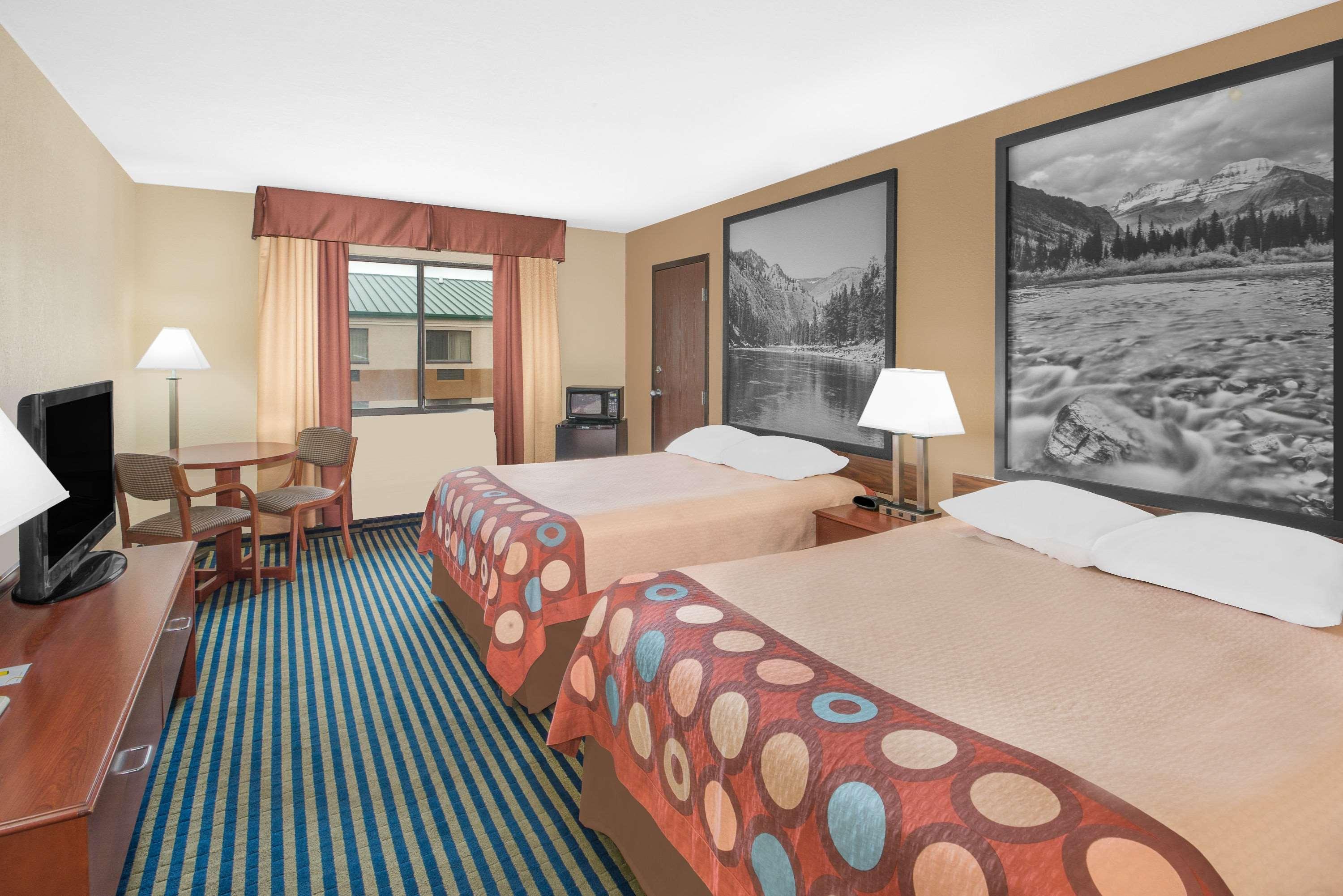Super 8 By Wyndham Marshalltown Extérieur photo