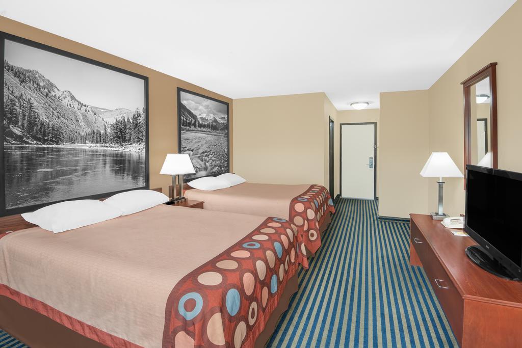 Super 8 By Wyndham Marshalltown Extérieur photo